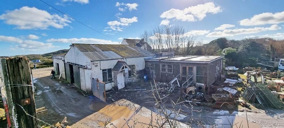 Carn Motors, St Austell for sale - Building Photo - Image 2 of 6