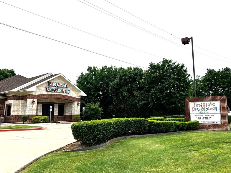 1325 W Northwest Hwy, Grapevine, TX for sale - Building Photo - Image 1 of 1