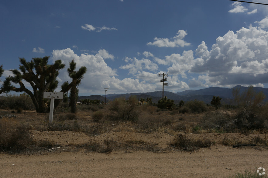 Phelan Rd, Phelan, CA for sale - Primary Photo - Image 1 of 1