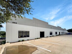 3916 Gattis School Rd, Round Rock, TX for lease Building Photo- Image 1 of 12