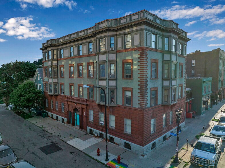 214 Allen St, Buffalo, NY for sale - Building Photo - Image 1 of 1