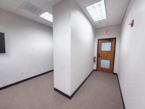 1580 S Main St, Boerne, TX for lease Interior Photo- Image 2 of 8