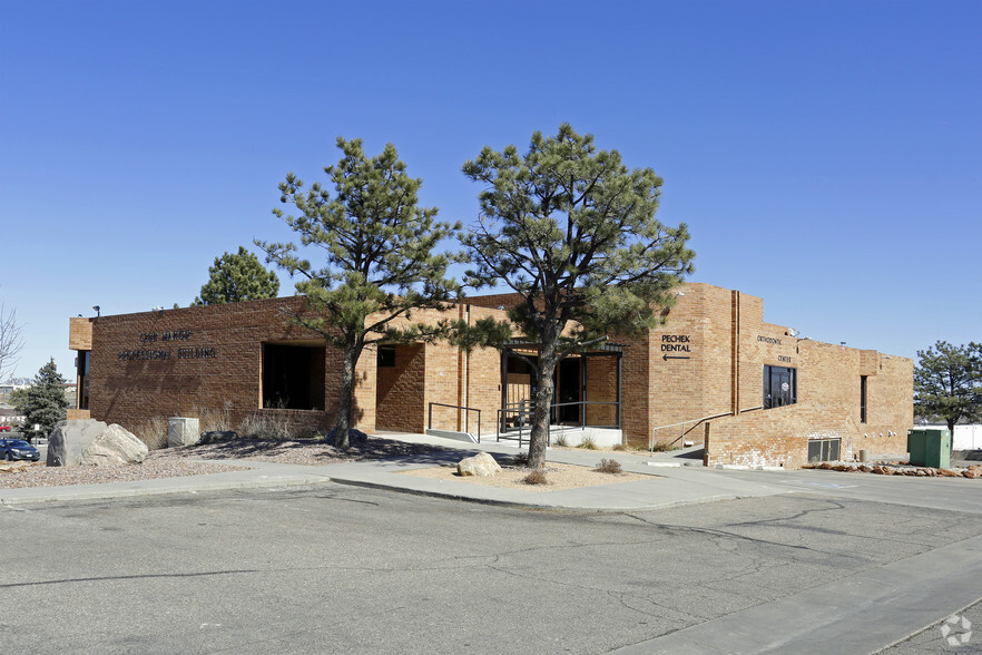 18-24 Club Manor Dr, Pueblo, CO for sale - Primary Photo - Image 1 of 1