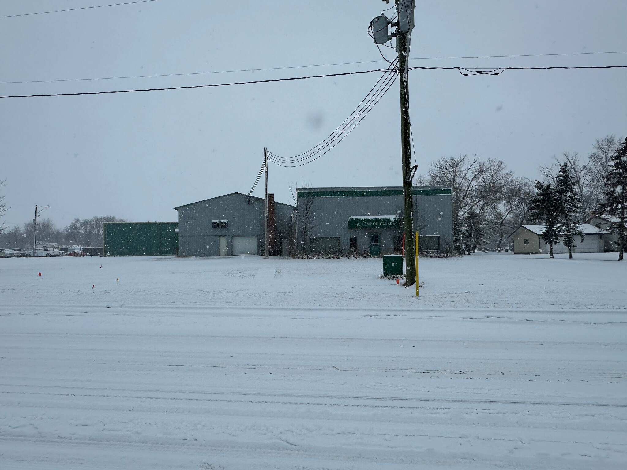 215, 223-225 Chemin Pembina Trail portfolio of 2 properties for sale on LoopNet.com Primary Photo- Image 1 of 3
