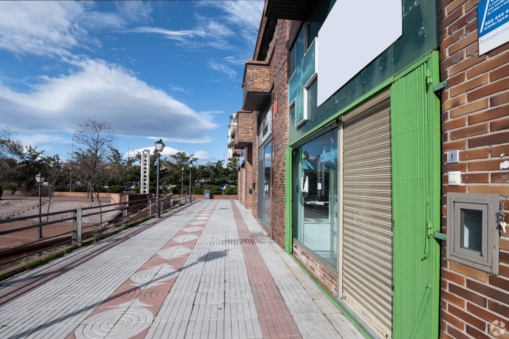 Retail in Madrid, Madrid for lease Interior Photo- Image 1 of 12