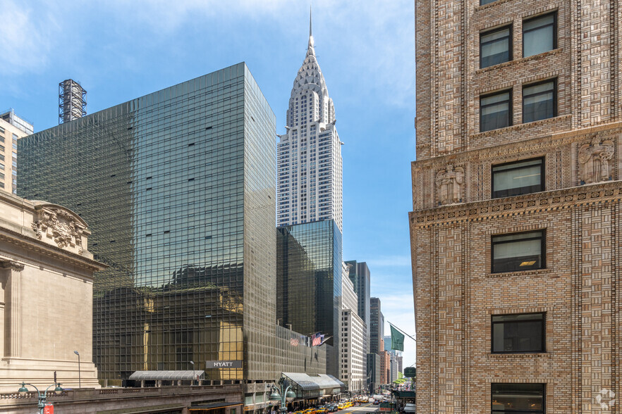 405 Lexington Ave, New York, NY for lease - Building Photo - Image 3 of 20