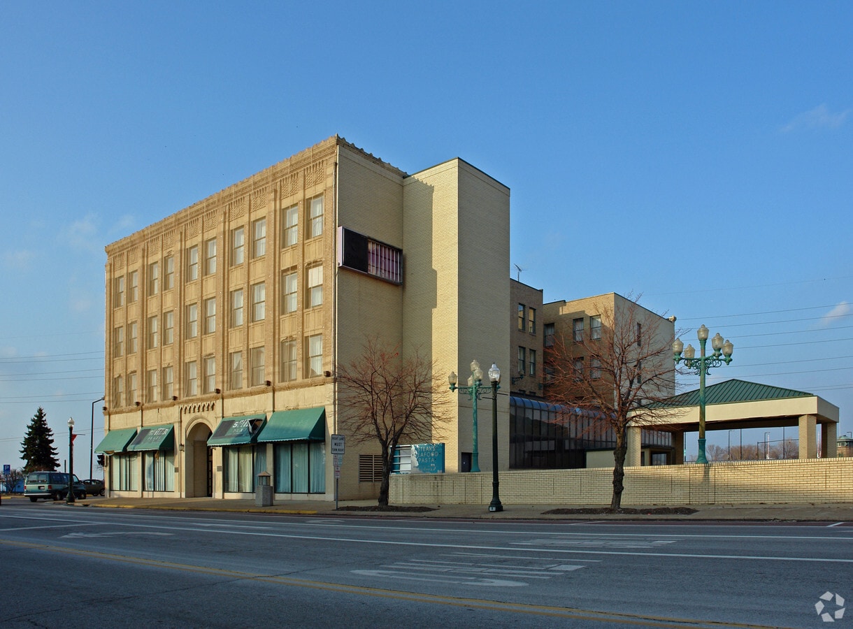 301 Broadway, Lorain, OH 44052