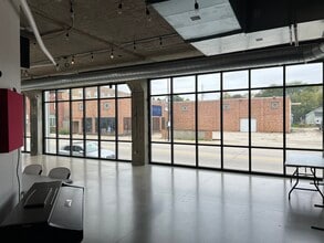 540 N Broadway, Green Bay, WI for lease Interior Photo- Image 1 of 5