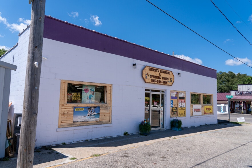 7861 Mystic Lake Dr, Lake, MI for sale - Building Photo - Image 2 of 32