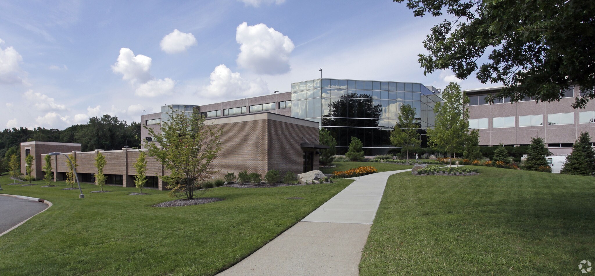 800 Sylvan Ave, Englewood Cliffs, NJ 07632 Unilever / Best Foods