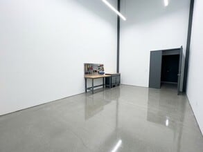 2744 E 11th St, Oakland, CA for lease Interior Photo- Image 1 of 2