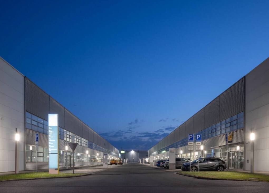 for lease Building Photo- Image 1 of 1