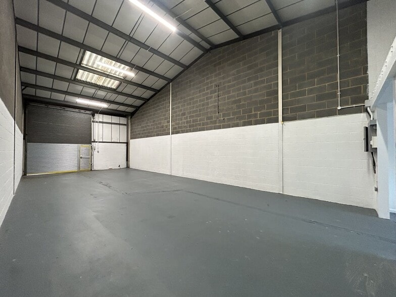 1-31 Etloe Rd, London for lease - Interior Photo - Image 3 of 7