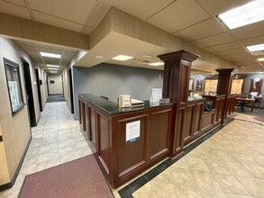 3800 Highland Ave, Downers Grove, IL for lease Interior Photo- Image 2 of 16