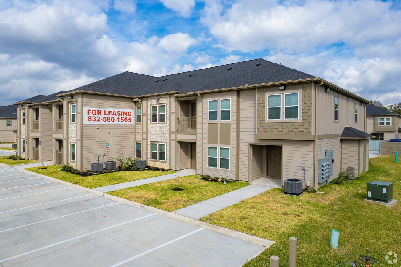 16844 Sugar Pine Dr, Houston, TX 77090 | LoopNet