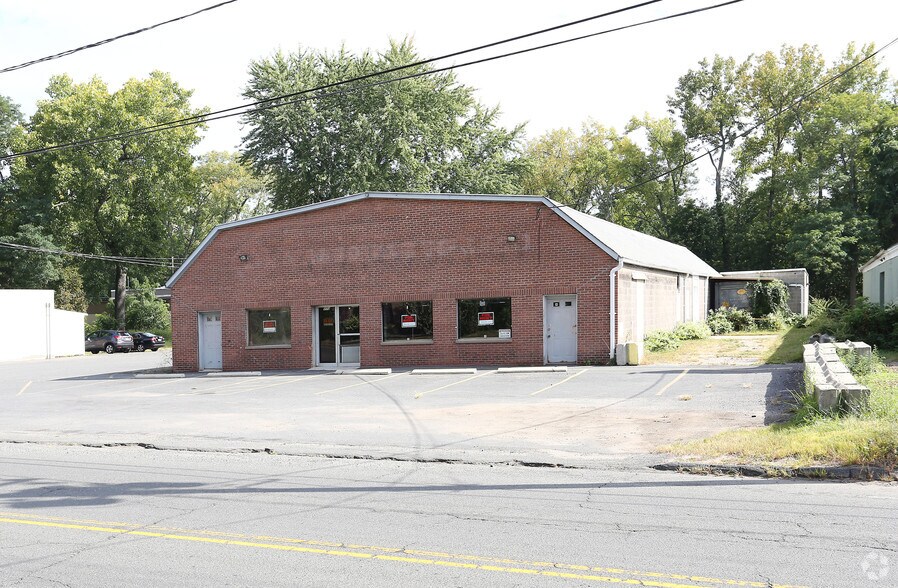 370 Riverside Ave, Bristol, CT for sale - Building Photo - Image 1 of 1