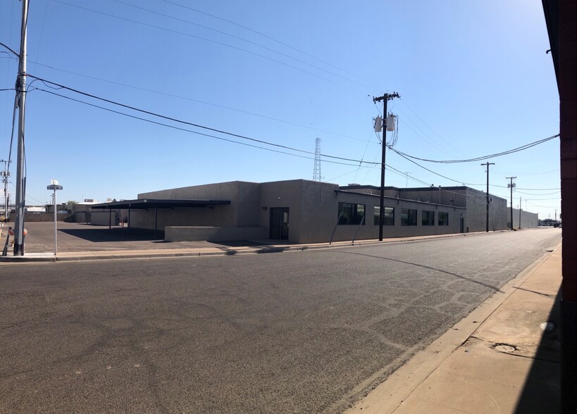 1930 N 22nd Ave, Phoenix, AZ for sale - Primary Photo - Image 1 of 1