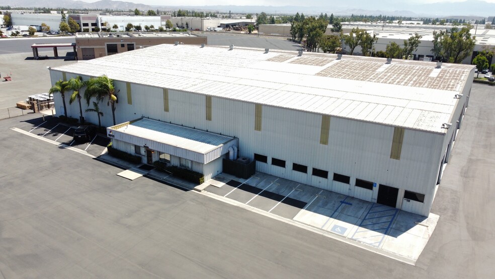 10721 Jersey Blvd, Rancho Cucamonga, CA for lease - Building Photo - Image 2 of 22