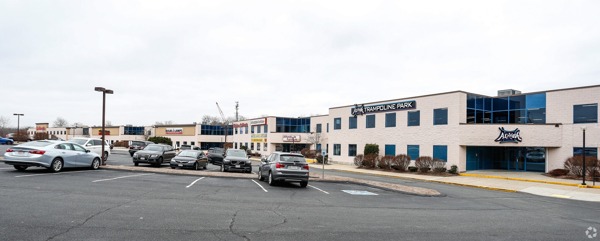 75 Stockwell Dr, Avon, MA 02322 Merchants Bldg