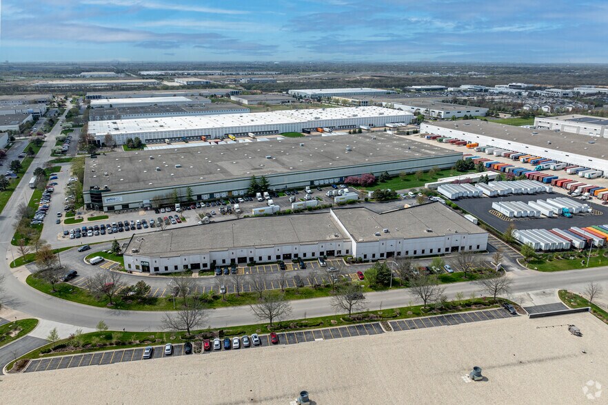 1601 Rock Creek Blvd, Joliet, IL for sale - Aerial - Image 2 of 4