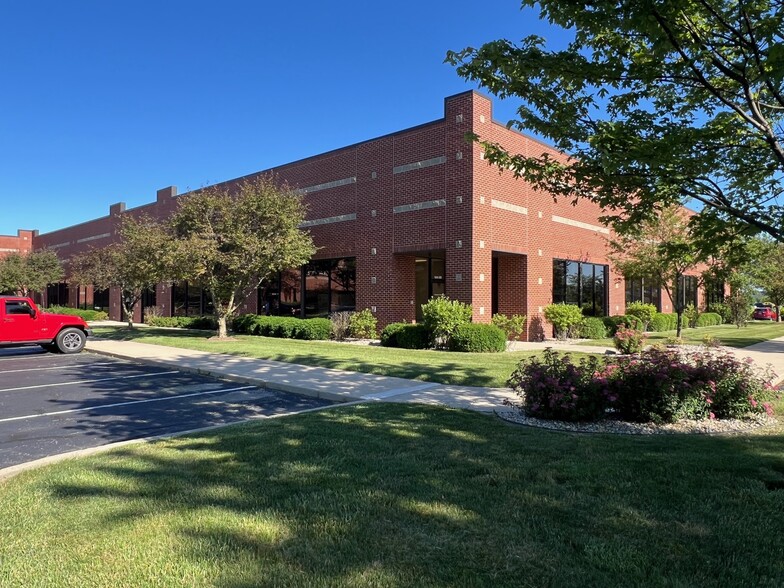 14701 Cumberland Rd, Noblesville, IN for lease - Building Photo - Image 1 of 38