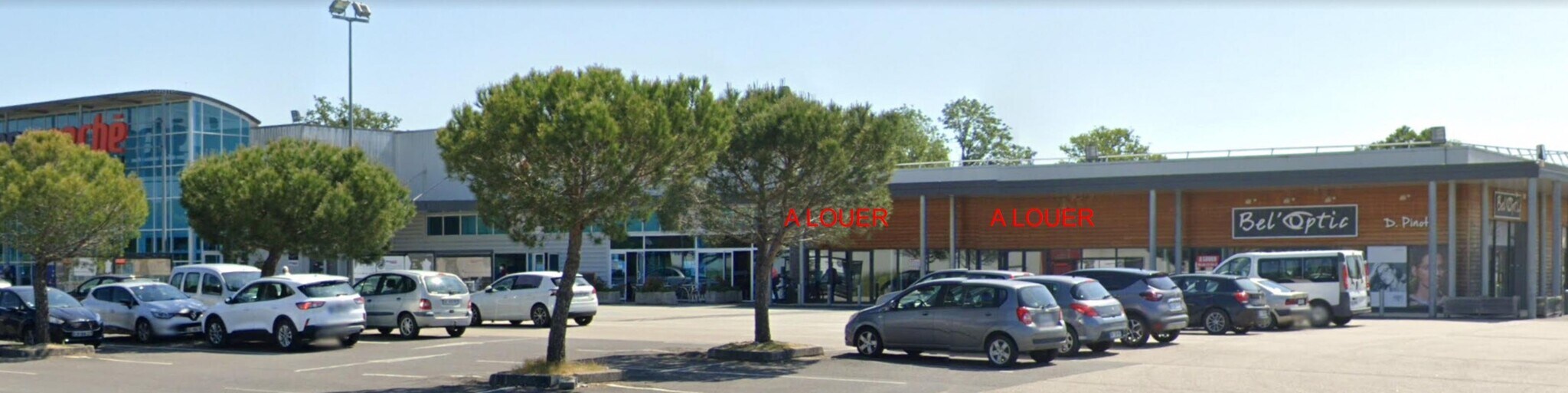 Retail in Bellac for lease Building Photo- Image 1 of 3