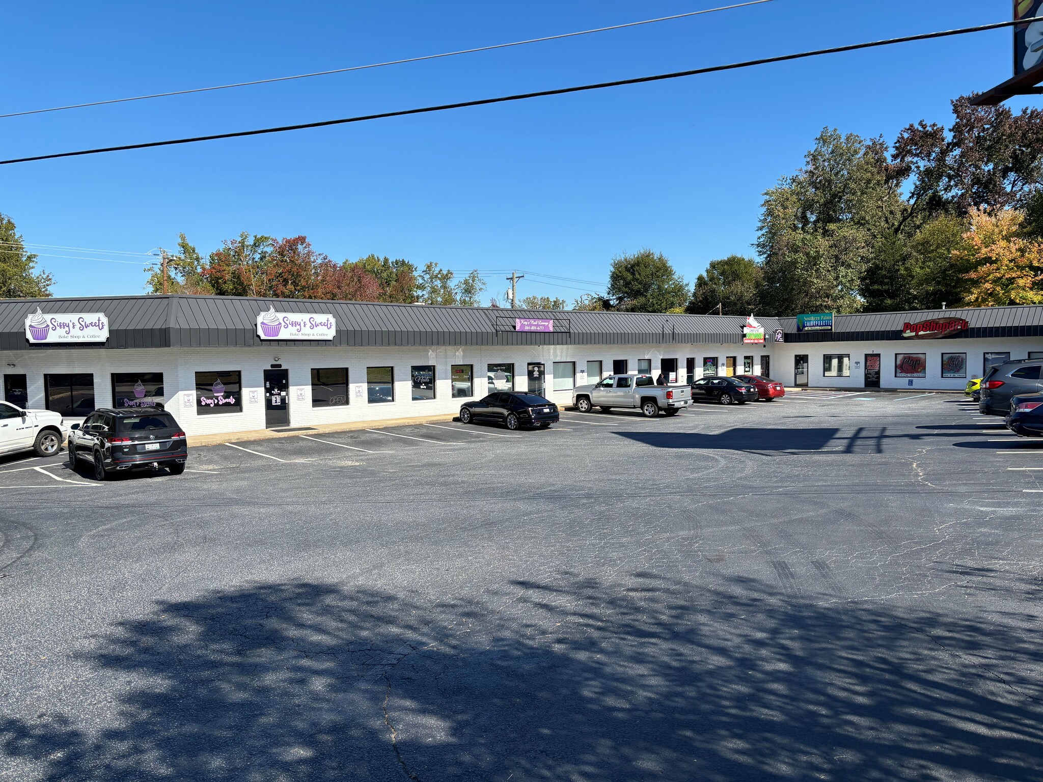 210 Westgate Mall Dr, Spartanburg, SC for lease Building Photo- Image 1 of 1