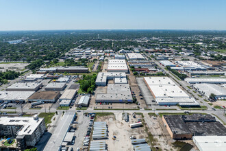 5233-5235 Glenmont Dr, Houston, TX - aerial  map view