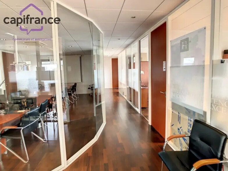 Office in Dardilly for sale - Interior Photo - Image 1 of 6