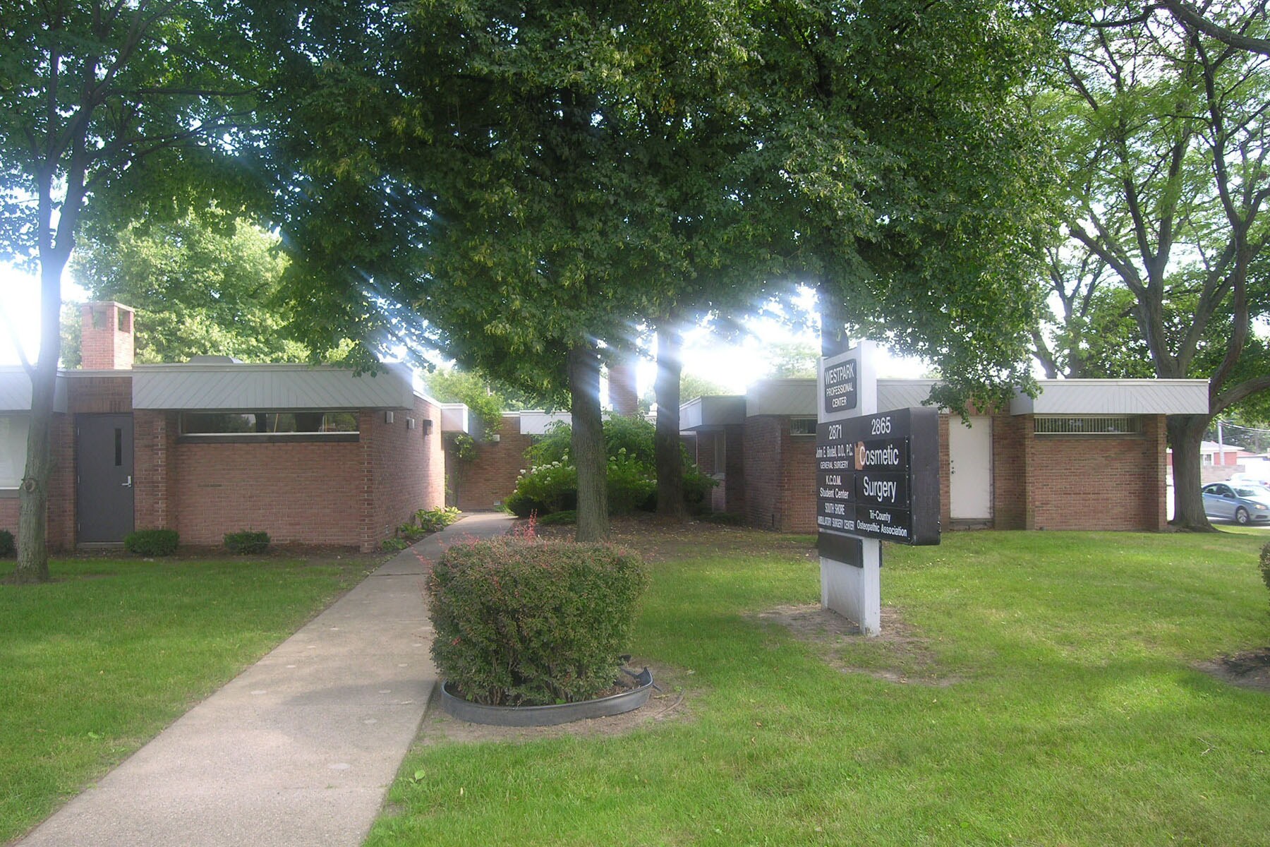 2865-2871 West Rd, Trenton, MI for sale Primary Photo- Image 1 of 1