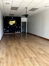 6503-6515 Campbell Blvd, Pendleton, NY for lease Interior Photo- Image 2 of 7