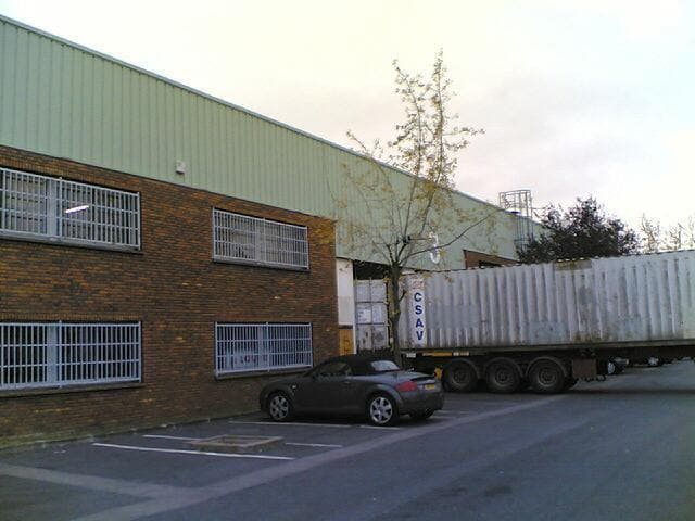 Office in Le Bourget for lease - Building Photo - Image 1 of 2