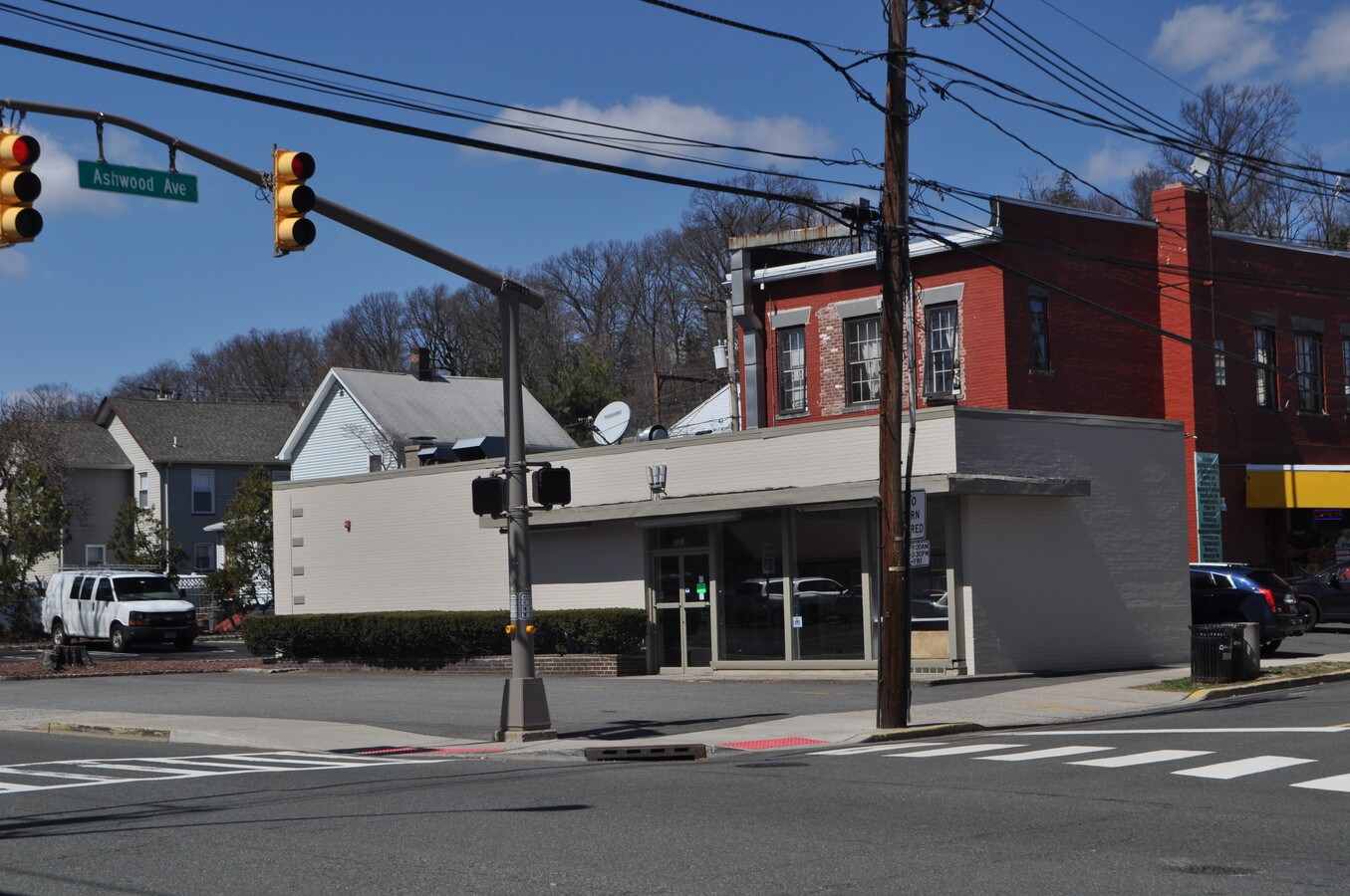 221 Broad St, Summit, NJ 07901