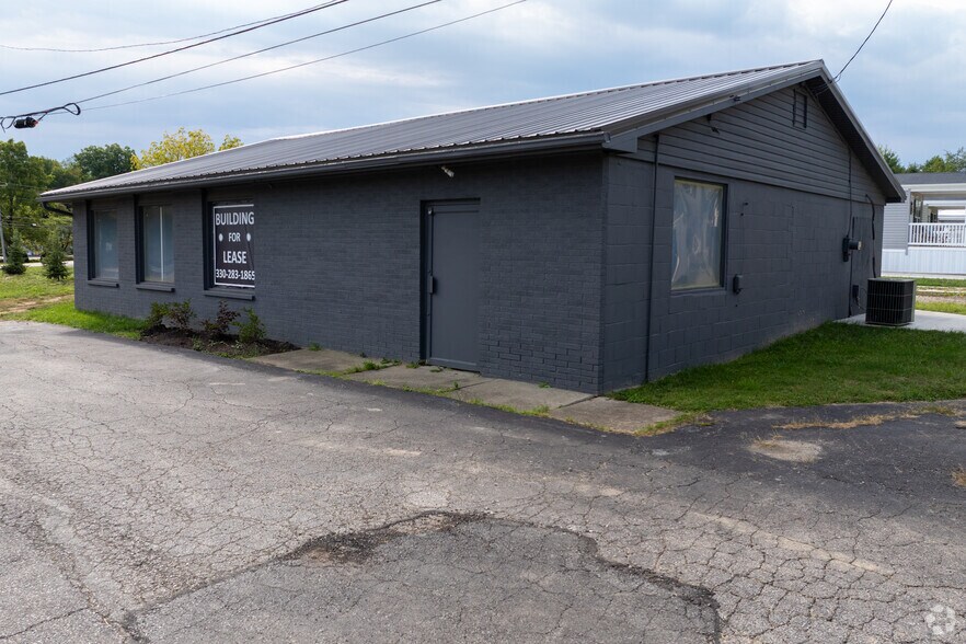 5212 Greenwich Rd, Seville, OH for lease - Building Photo - Image 1 of 3