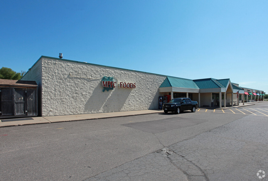 1500 Howard Ave, Maple Plain, MN for lease - Building Photo - Image 2 of 3