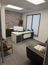 3823 Roswell Rd, Marietta, GA for lease Interior Photo- Image 1 of 4
