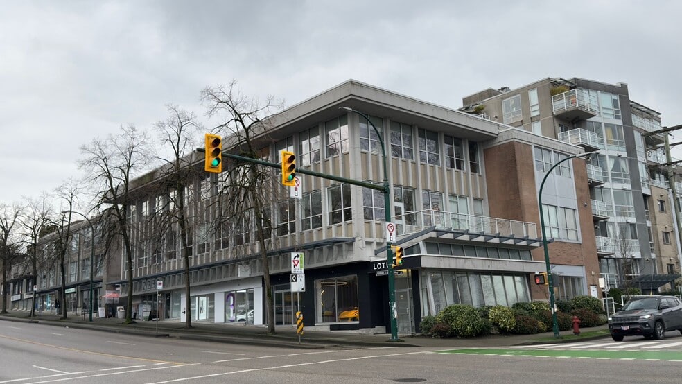 2233 Burrard St, Vancouver, BC for sale - Building Photo - Image 1 of 10