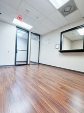 6430 Richmond Ave, Houston, TX for lease Building Photo- Image 1 of 3