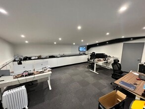 Portmanmoor Rd, Cardiff for lease Interior Photo- Image 1 of 5