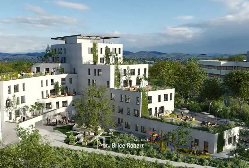 Retail in Lyon for lease - Building Photo - Image 1 of 23