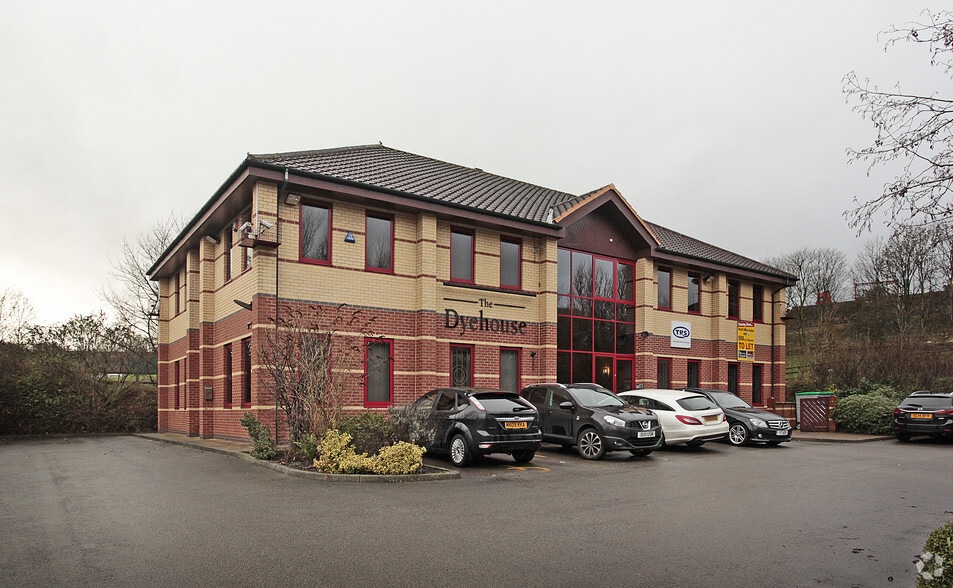 Dyehouse Dr, Cleckheaton for sale - Primary Photo - Image 1 of 1