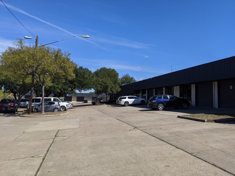 720 Hwy 183 S, Austin, TX for lease - Building Photo - Image 1 of 7