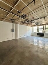328 S Jefferson St, Chicago, IL for lease Building Photo- Image 1 of 3