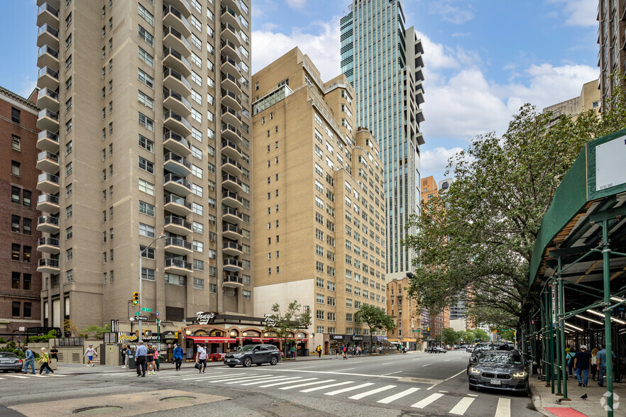 205 E 63rd St, New York, NY for sale - Building Photo - Image 1 of 1