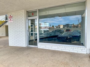 17993 US Highway 18, Apple Valley, CA for lease Interior Photo- Image 1 of 8