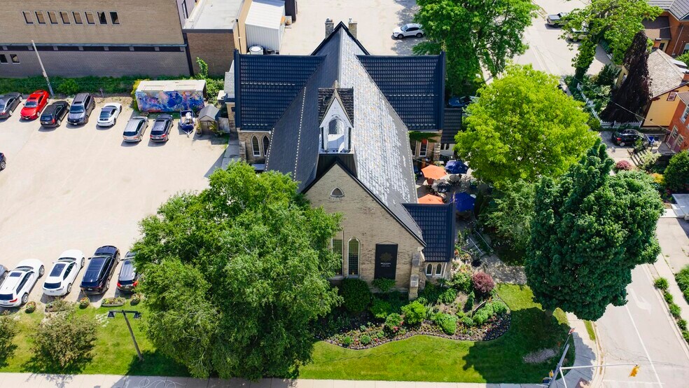 95 Waterloo St N, Stratford, ON for sale - Building Photo - Image 1 of 4
