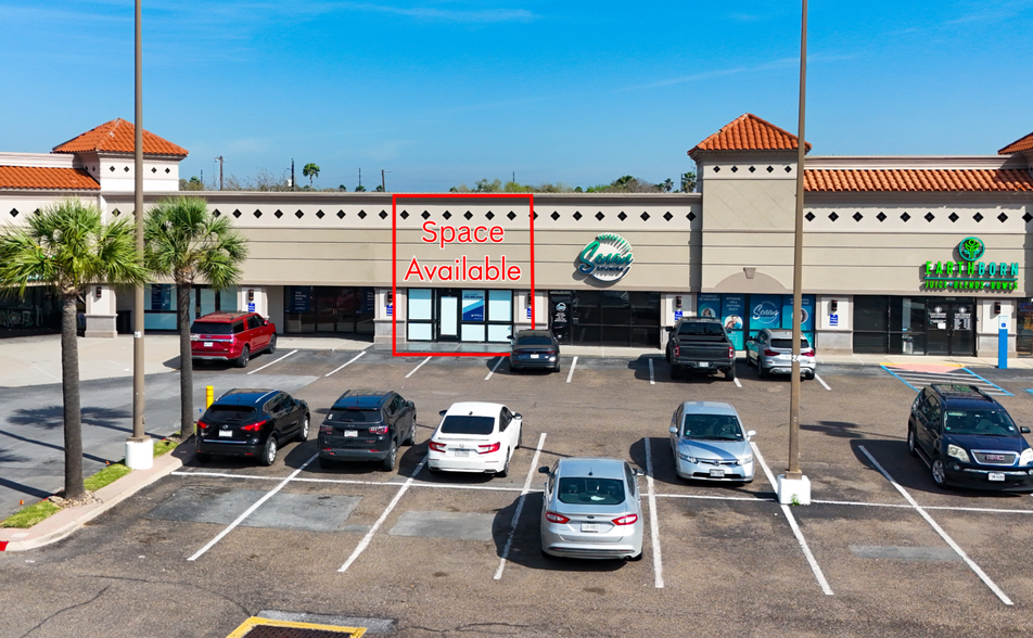 4119 N 10th St, McAllen, TX for lease - Building Photo - Image 2 of 7