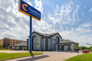 Comfort Inn & Suites Muskogee - Pub