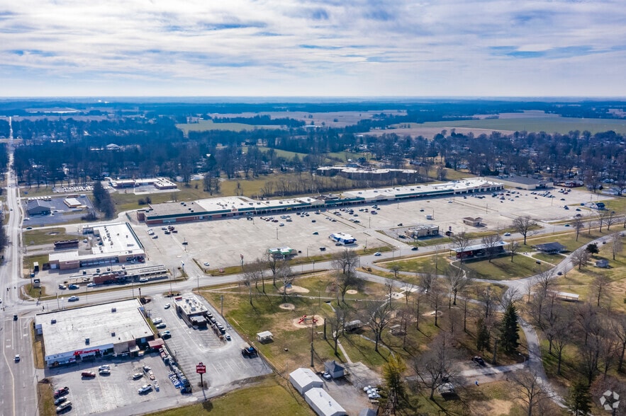 1000 W Broadway, Centralia, IL for lease - Aerial - Image 2 of 27