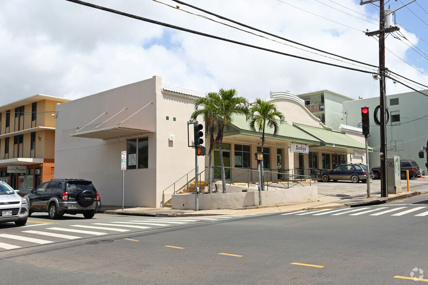 3502-3506 Waialae Ave, Honolulu, HI for lease - Primary Photo - Image 1 of 11